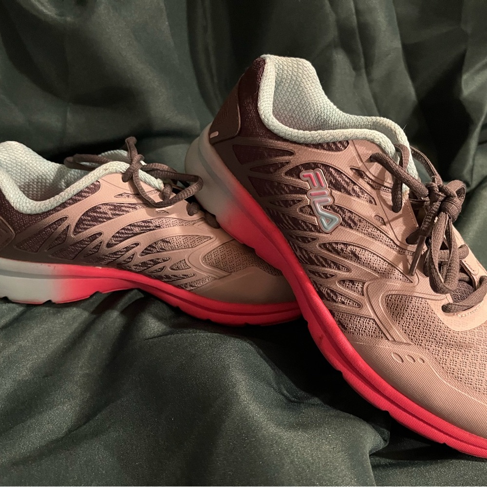 Fila Women's Pink and Grey Athletic Shoes